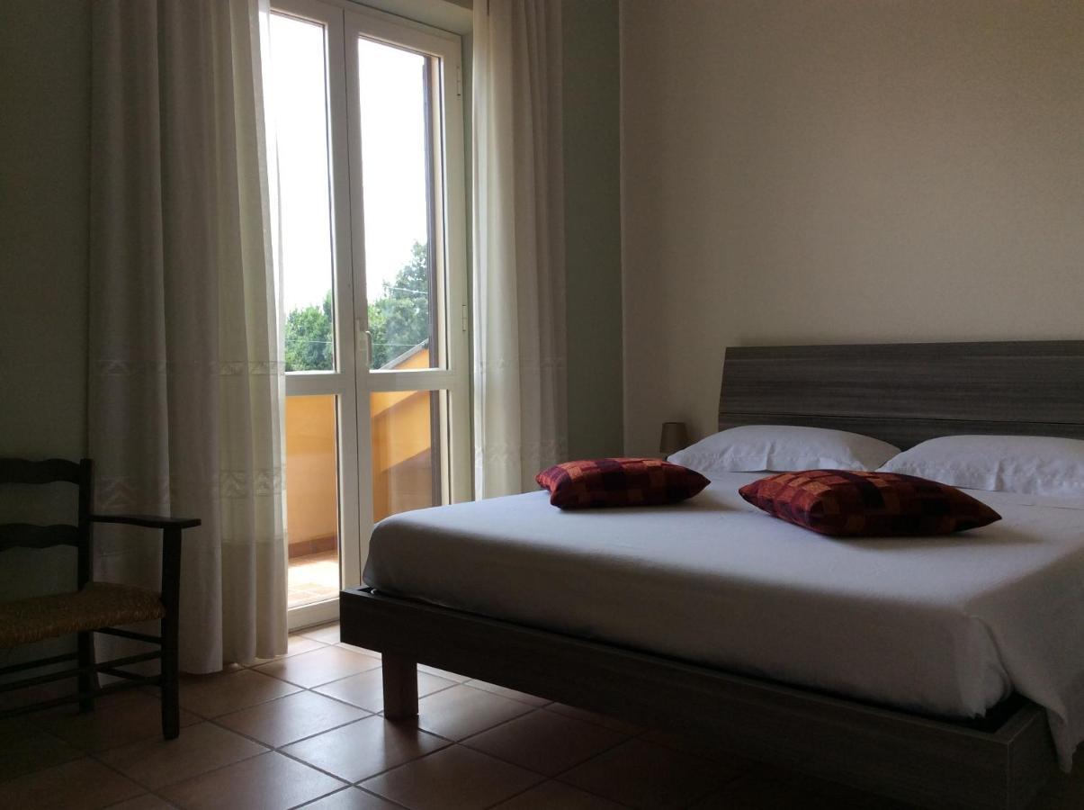 Bed and Breakfast Relais Le Folaghe Ladispoli Esterno foto